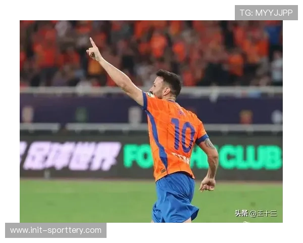 克雷桑无私让点，成全队友争金靴