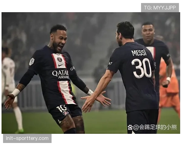 法国职业足球联盟发布2025-26赛季财务报告，法甲转播收入同比增长8%